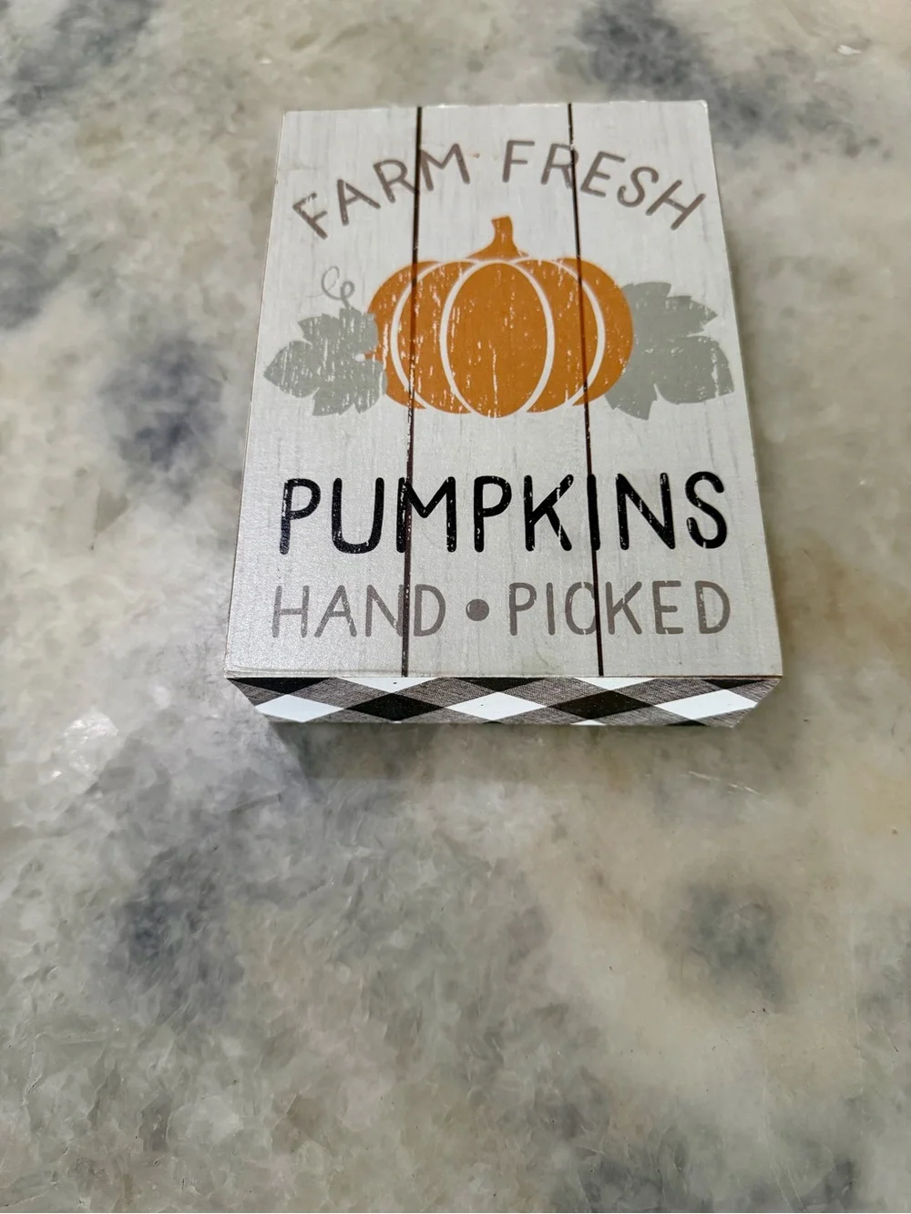 Hobby Lobby 7in x 5 in Farm Fresh Pumpkins wood Wall Decor -table decor